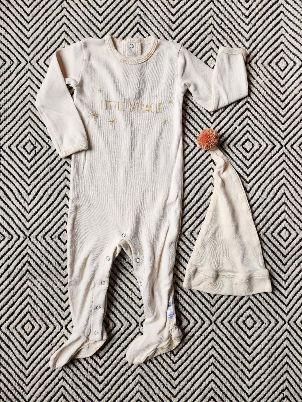 NWOT 9-12M L'ovedbaby "Little Miracle" Cream / Gold Long-Sleeved Sleeper & Hat